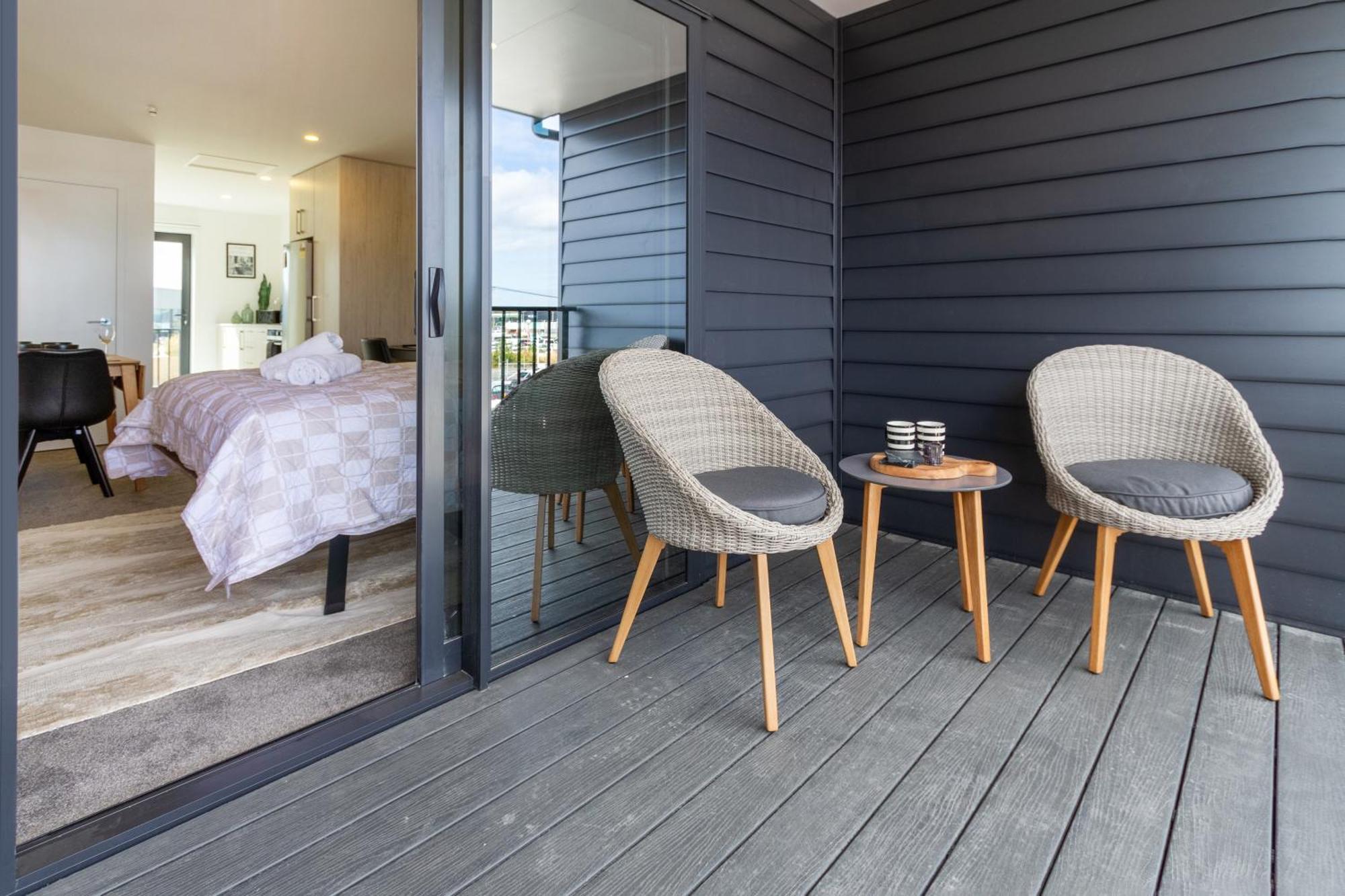 Prime Locale: Studio With Balcony Christchurch Exterior foto